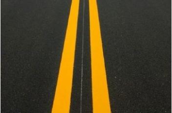 道路交通標線在性能上有什么樣嚴格的要求呢？